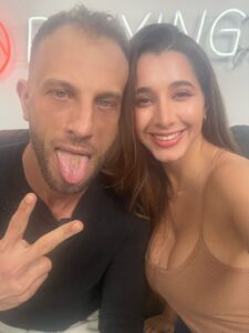 how to get laid girlfriend